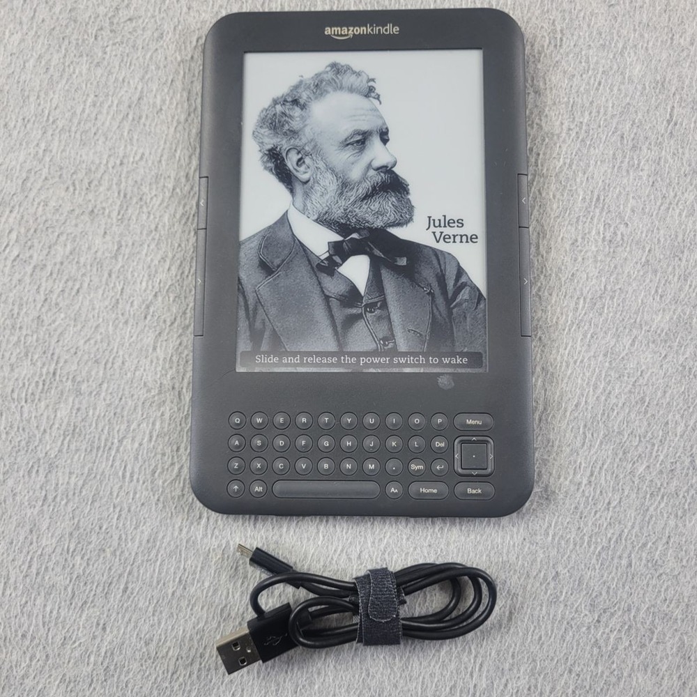 Amazon Kindle Keyboard 3rd Gen E-Ink D00901 E Reader WiFi New Battery USB Bundle